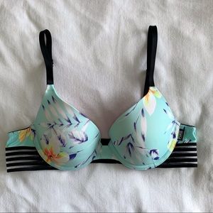 PINK Victoria’s Secret Wear Everywhere Push-Up Bra